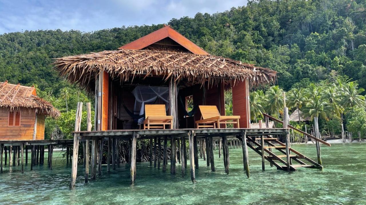 Nyande Raja Ampat Hotell Pulau Mansuar Exteriör bild