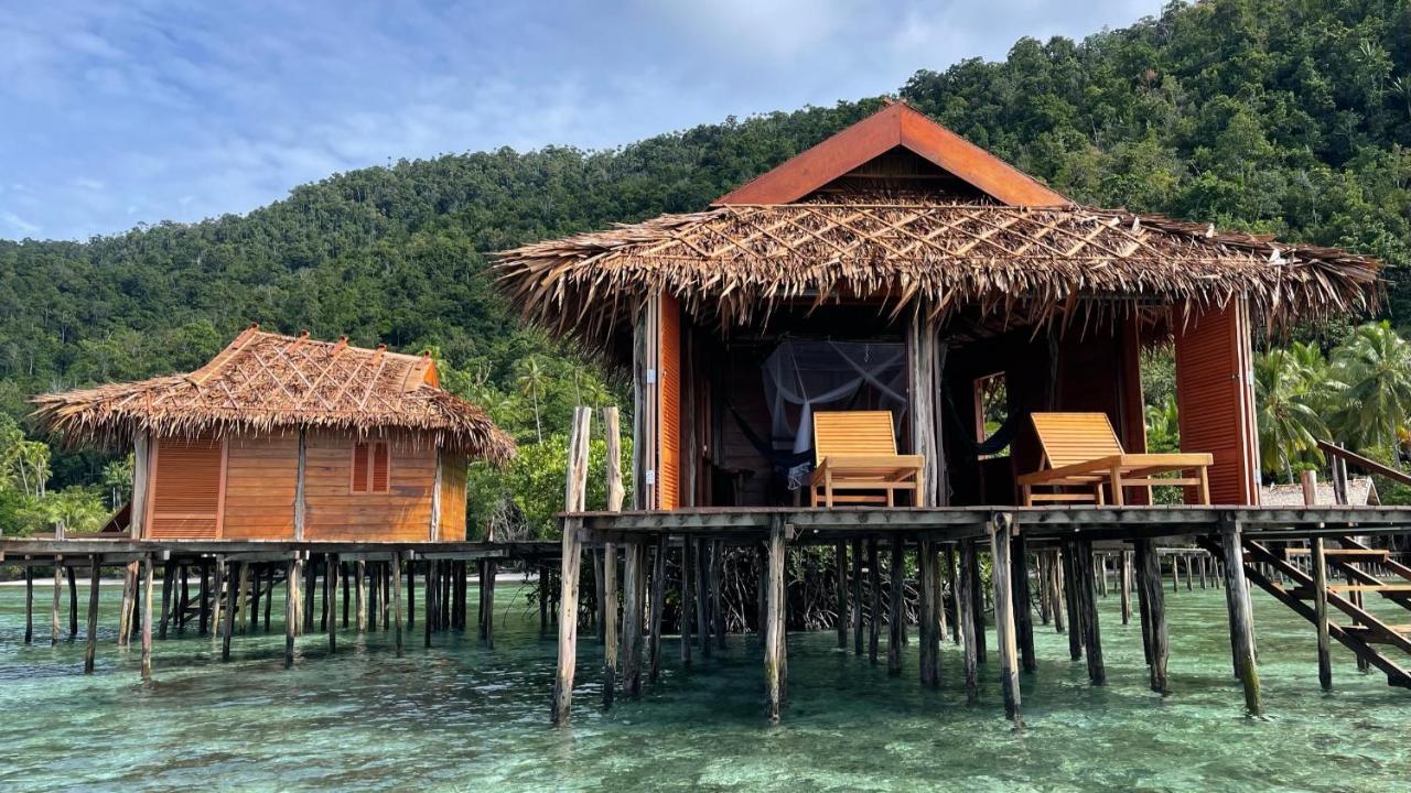 Nyande Raja Ampat Hotell Pulau Mansuar Exteriör bild