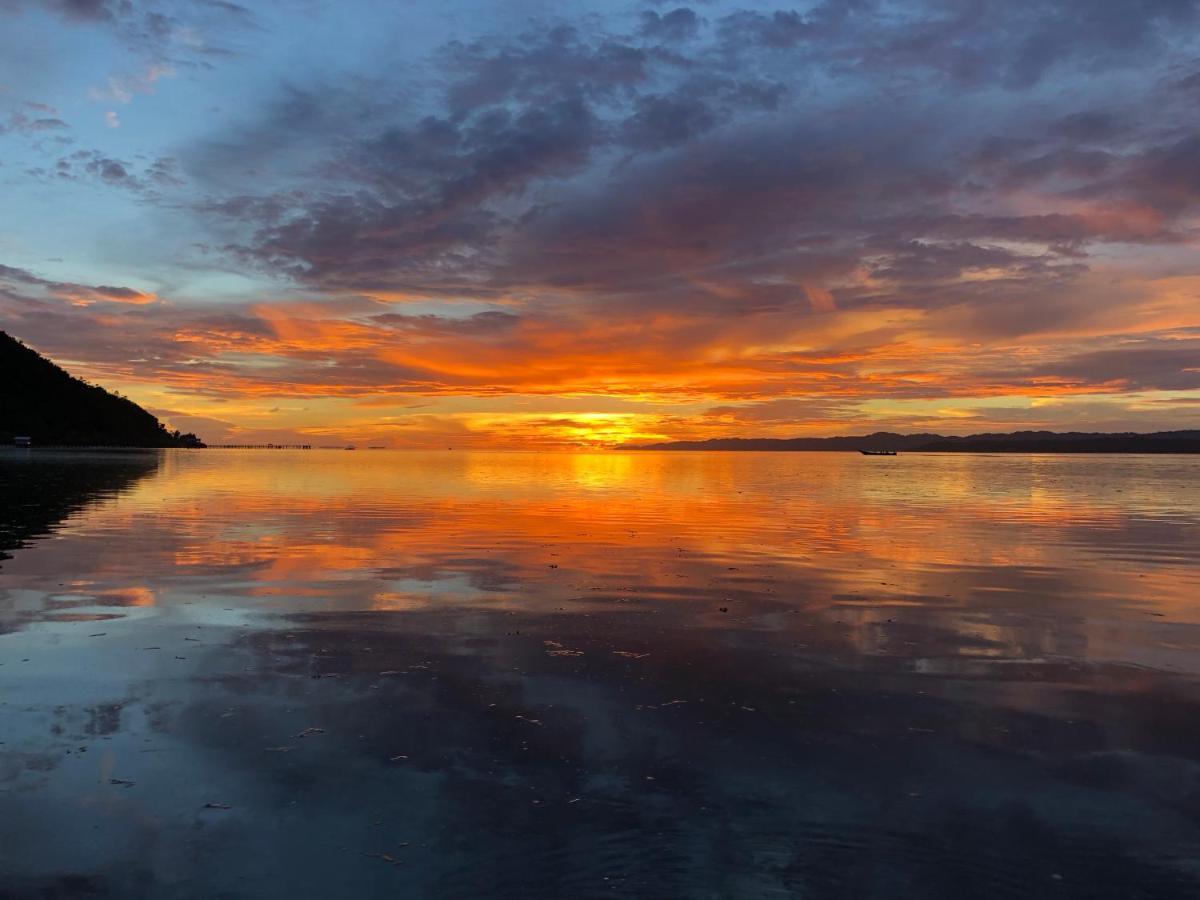 Nyande Raja Ampat Hotell Pulau Mansuar Exteriör bild