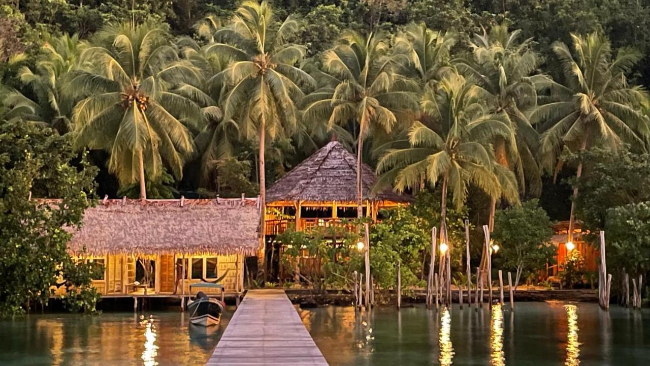 Nyande Raja Ampat Hotell Pulau Mansuar Exteriör bild