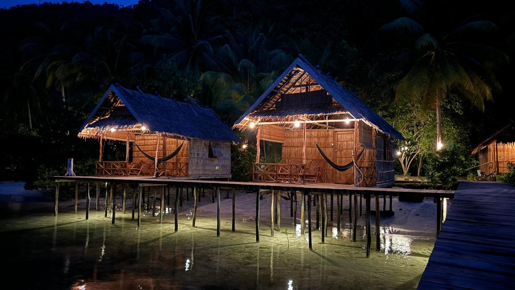 Nyande Raja Ampat Hotell Pulau Mansuar Exteriör bild