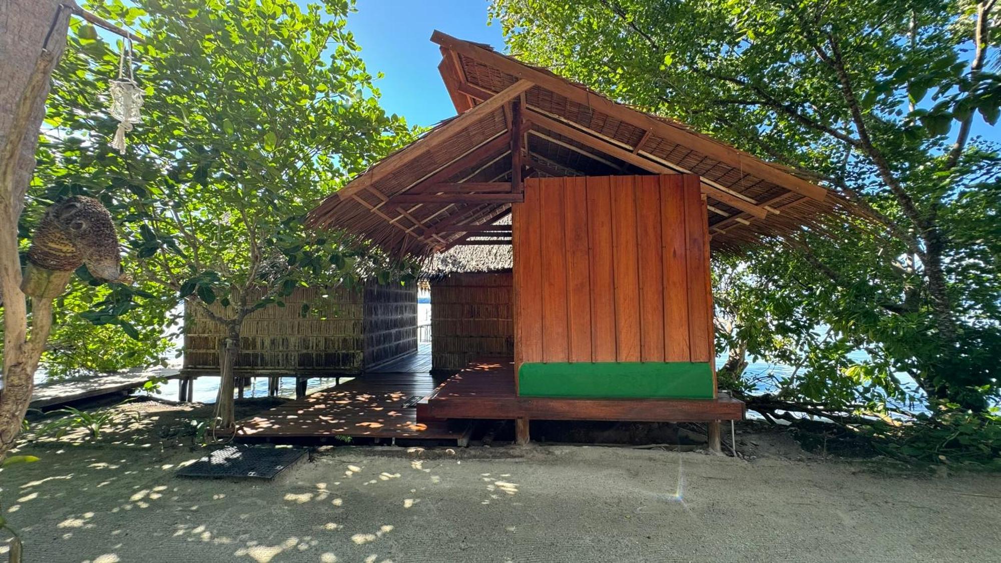 Nyande Raja Ampat Hotell Pulau Mansuar Exteriör bild